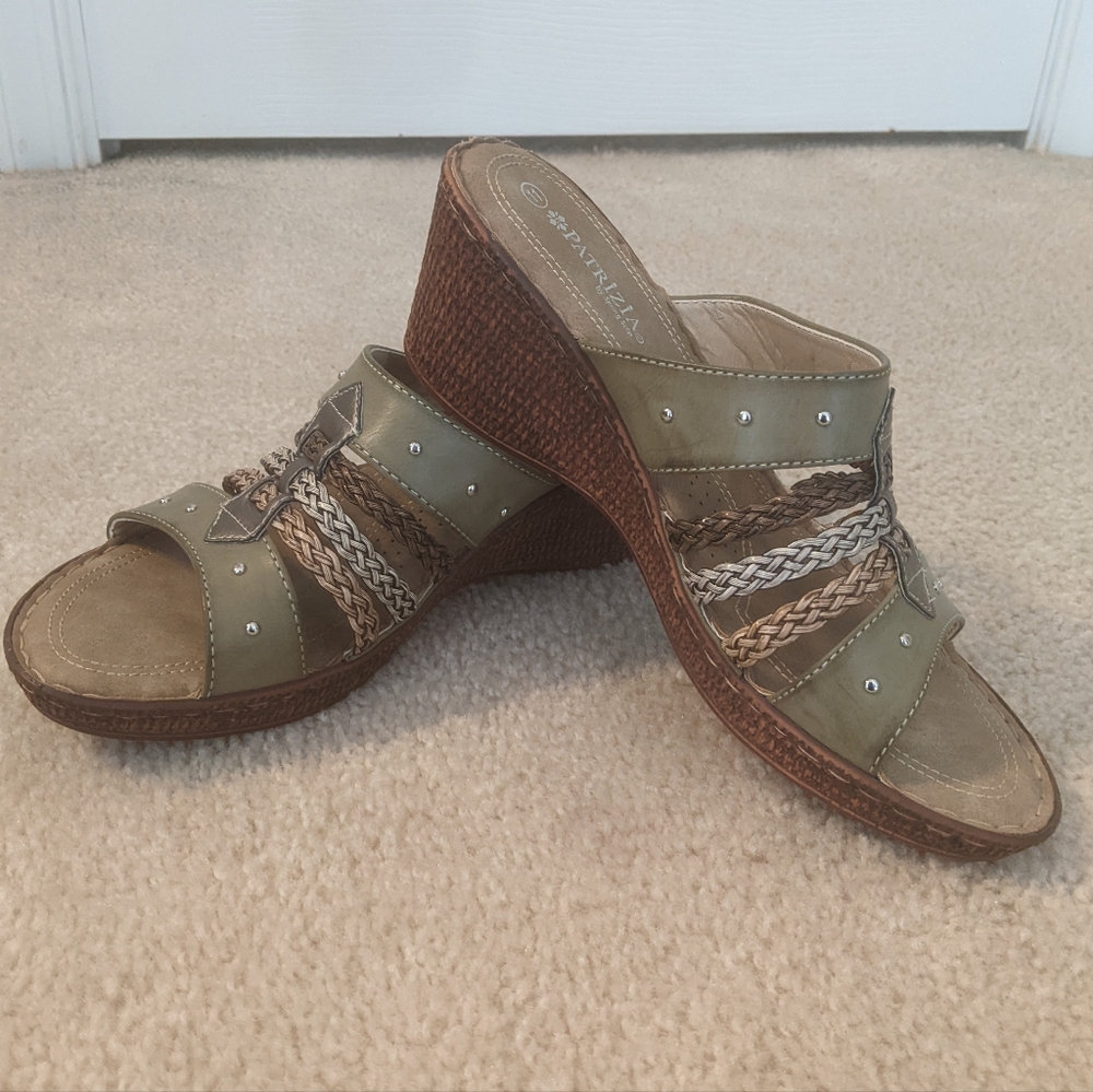 Size 11 woman's shoe/ heels/ Patrizia
